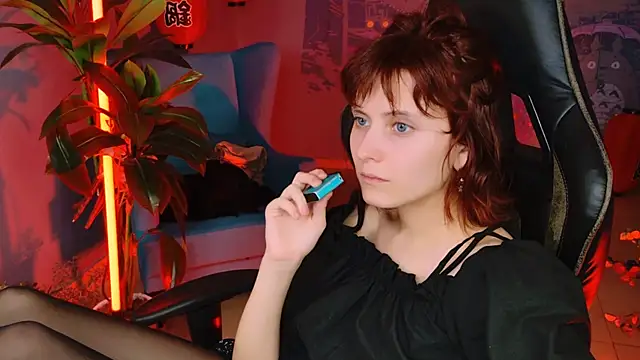 Snapshot of LolaAsmus chatting on 03-10-25, 03:20 LolaAsmus online show from 03-10-25, 03:20