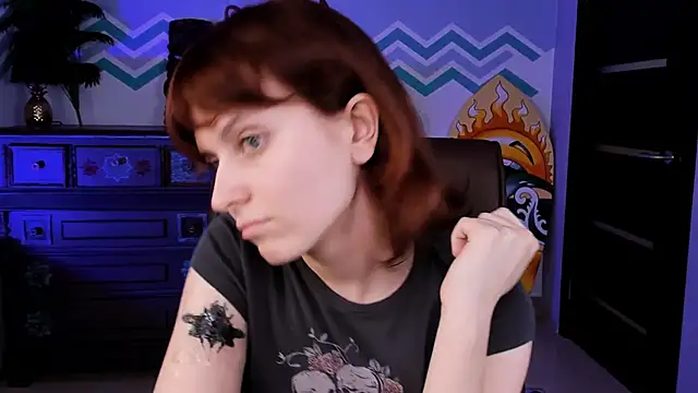 Snapshot of LolaAsmus chatting on 03-15-25, 10:24 LolaAsmus online show from 03-15-25, 10:24