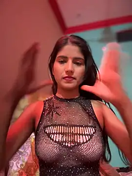 Snapshot of DiyAsingHh chatting on 02-15-25, 01:42 DiyAsingHh online show from 02-15-25, 01:42