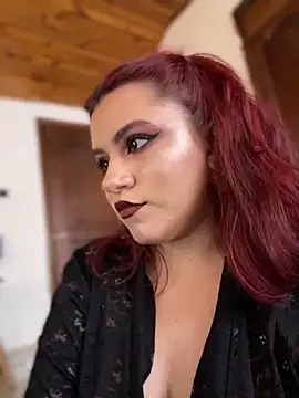 Niki Monroe online show from 12-25-24, 06:09