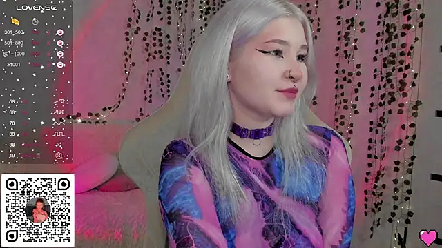 chillycharm online show from 12-30-24, 01:37