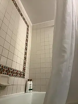 Insaneskillzz69 online show from 10-09-25, 08:23