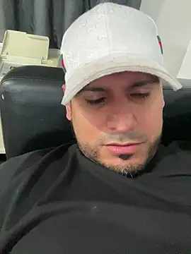 Insaneskillzz69 online show from 04-14-26, 01:50