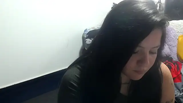 Snapshot of shopyymessyy chatting on 01-29-25, 03:47 shopyymessyy online show from 01-29-25, 03:47