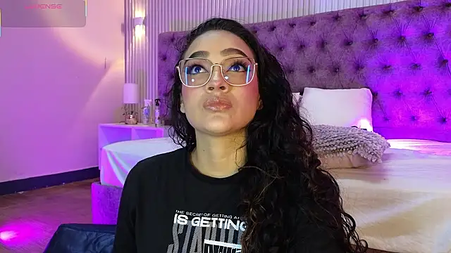 EMILYY FOXY online show from 03-09-26, 07:18