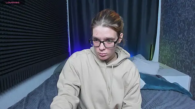 KIKI Krash online show from 02-25-25, 10:26