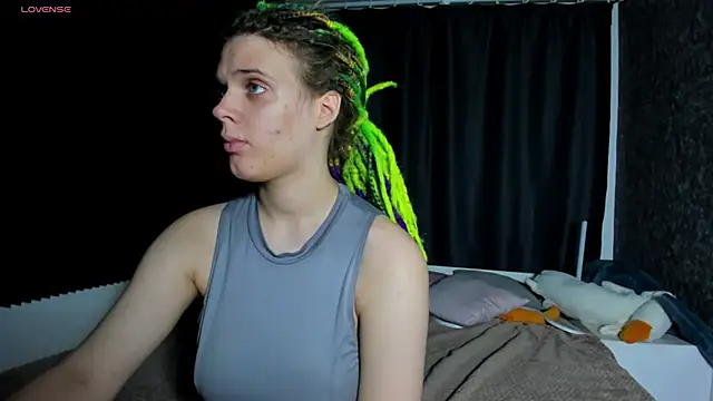 KIKI Krash online show from 10-16-25, 10:05