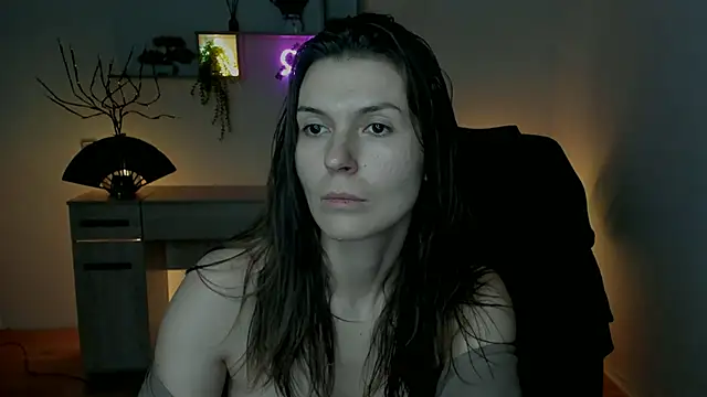 EricaPowers online show from 12-19-24, 09:29