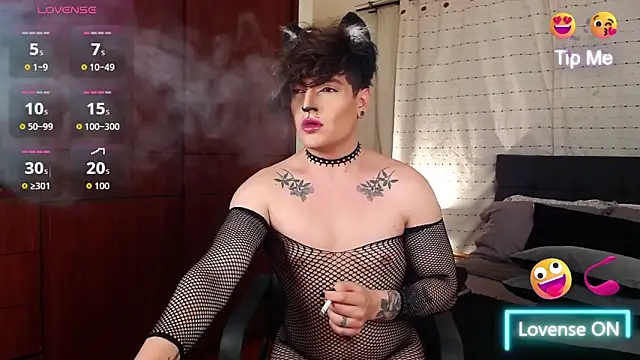 Snapshot of Hornymoan chatting on 10-29-25, 10:55 Hornymoan online show from 10-29-25, 10:55