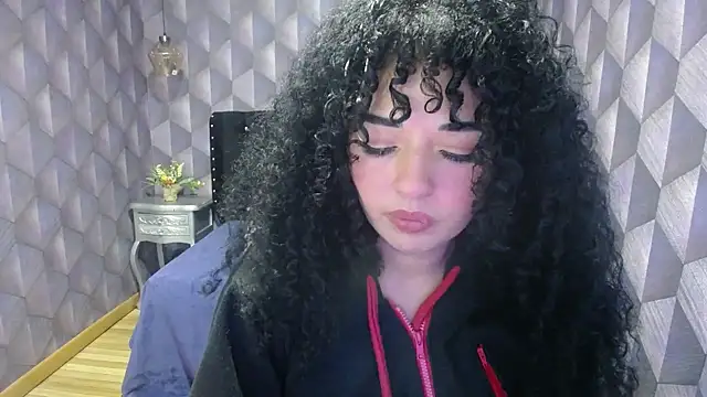 Snapshot of Sofiacowperx chatting on 03-02-25, 03:05 Sofiacowperx online show from 03-02-25, 03:05