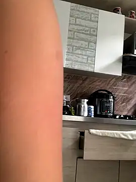 Abigail Cowen online show from 10-20-25, 03:45