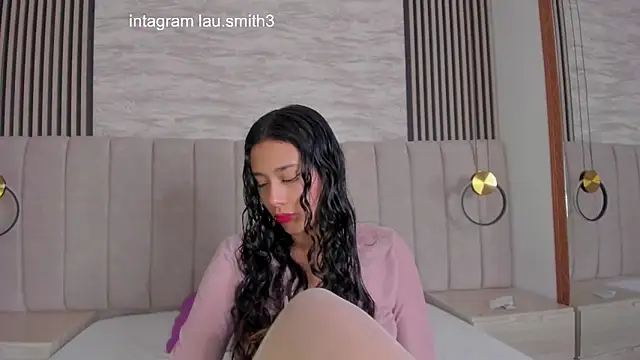 Snapshot of laura_smith33 chatting on 09-22-25, 02:08 laura smith33 online show from 09-22-25, 02:08