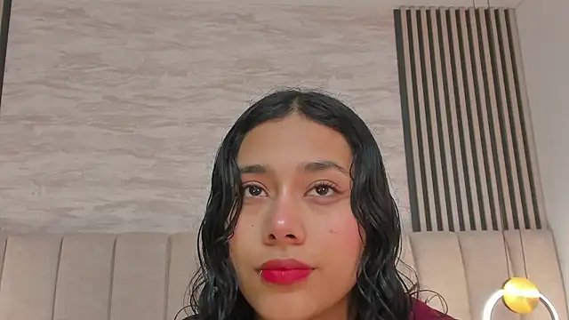 Snapshot of laura_smith33 chatting on 10-11-25, 02:37 laura smith33 online show from 10-11-25, 02:37