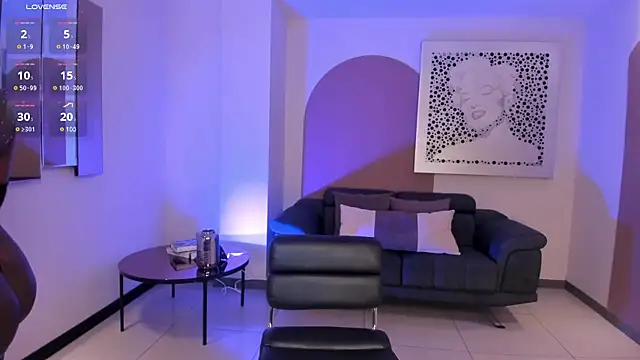 Snapshot of SavannahStorm chatting on 02-05-25, 03:42 SavannahStorm online show from 02-05-25, 03:42