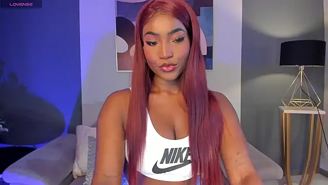 Snapshot of SavannahStorm chatting on 02-19-25, 12:33 SavannahStorm online show from 02-19-25, 12:33