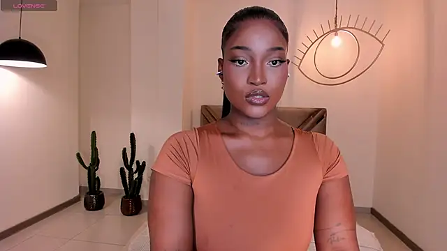 SavannahStorm online show from 05-26-26, 07:32