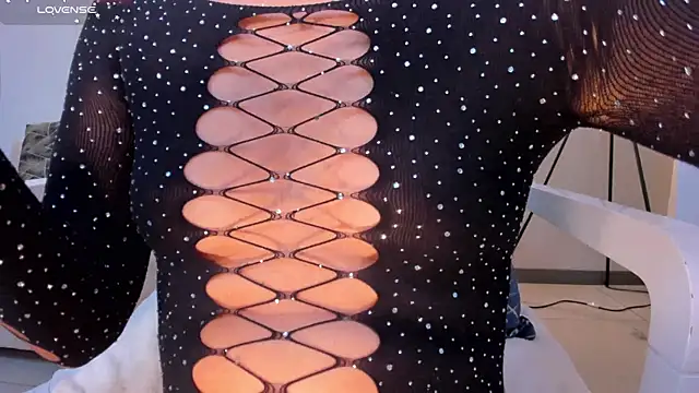 IsabellaHill  online show from 12-22-24, 08:36