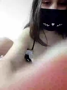 Snapshot of MikaKors chatting on 01-18-25, 01:29 MikaKors online show from 01-18-25, 01:29