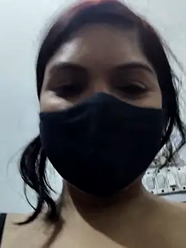 Snapshot of illay_love chatting on 12-20-25, 05:53 illay love online show from 12-20-25, 05:53