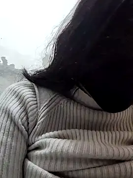 Snapshot of illay_love chatting on 12-22-25, 06:32 illay love online show from 12-22-25, 06:32