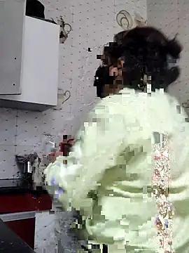 Snapshot of illay_love chatting on 01-07-26, 06:05 illay love online show from 01-07-26, 06:05