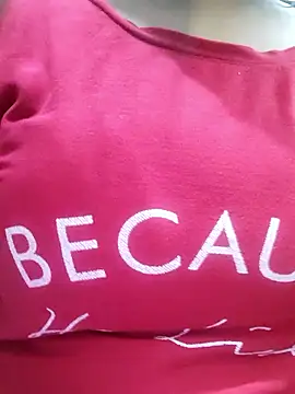 Snapshot of illay_love chatting on 01-09-26, 06:27 illay love online show from 01-09-26, 06:27