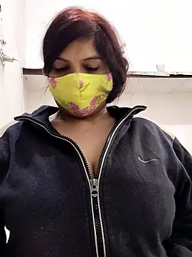 Snapshot of illay_love chatting on 01-12-26, 07:08 illay love online show from 01-12-26, 07:08