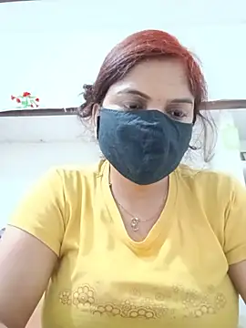 Snapshot of illay_love chatting on 06-18-26, 11:36 illay love online show from 06-18-26, 11:36