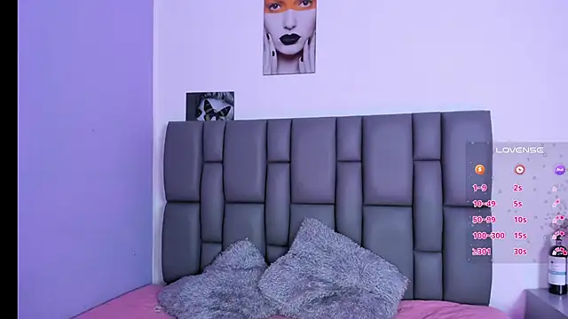 Sophia Lemos online show from 02-24-25, 01:42