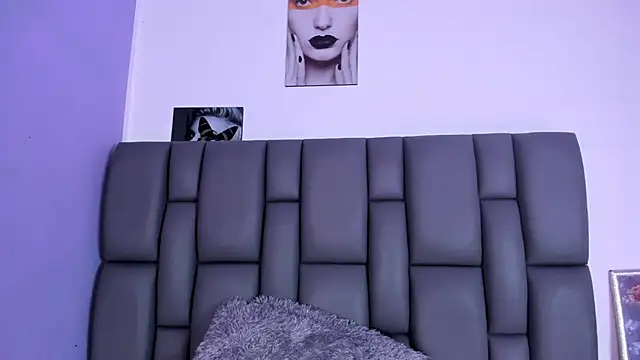 Sophia Lemos online show from 02-26-25, 01:41