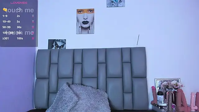 Sophia Lemos online show from 03-07-25, 01:40