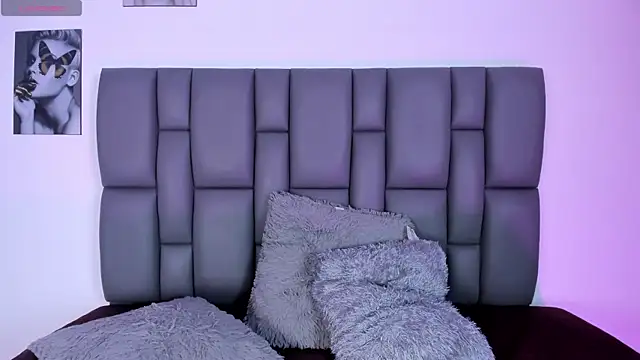 Sophia Lemos online show from 03-18-25, 01:31