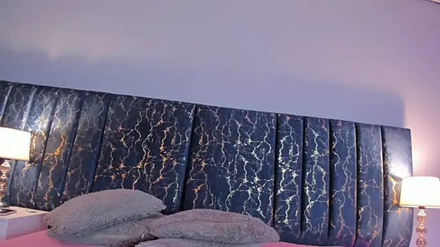 Sophia Lemos online show from 09-19-25, 01:34