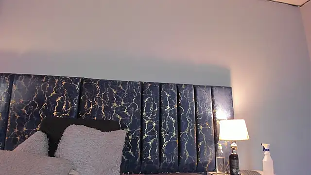 Sophia Lemos online show from 10-08-25, 01:31