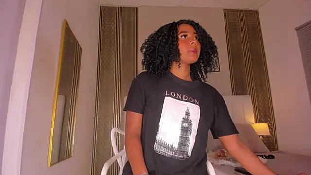 zoe sky  online show from 02-21-26, 11:33