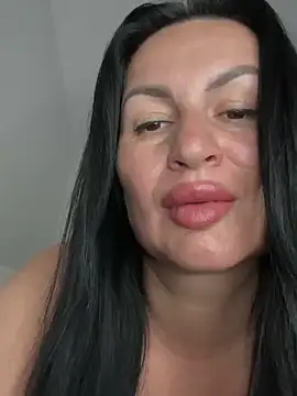 Snapshot of Helena7077 chatting on 06-17-26, 10:21 Helena7077 online show from 06-17-26, 10:21