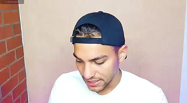 Leandro valenzuela online show from 03-05-25, 10:21