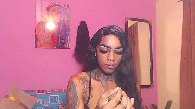 Snapshot of badgirls_cx chatting on 11-28-25, 12:19 badgirls cx online show from 11-28-25, 12:19