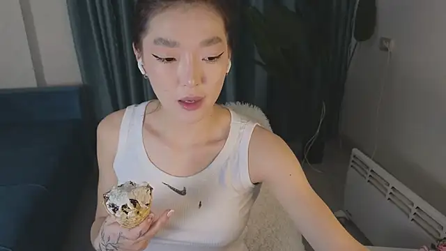 AudreyMell online show from 03-05-25, 02:45