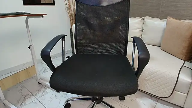 Jhonatan Morales S online show from 12-07-24, 01:03