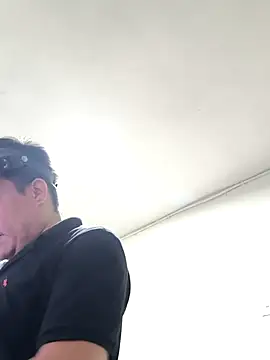 Jhonatan Morales S online show from 02-05-25, 06:35