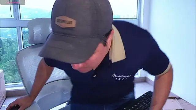 Jhonatan Morales S online show from 02-08-25, 10:19