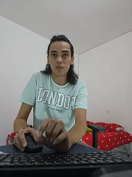 NickSull   online show from 12-04-25, 10:29