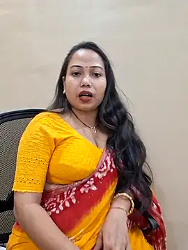 DREAM GIRL-30 online show from 02-15-26, 06:04