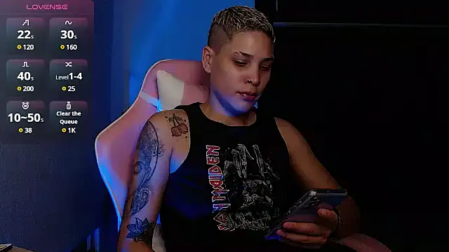 Charlee pink online show from 12-10-24, 12:50