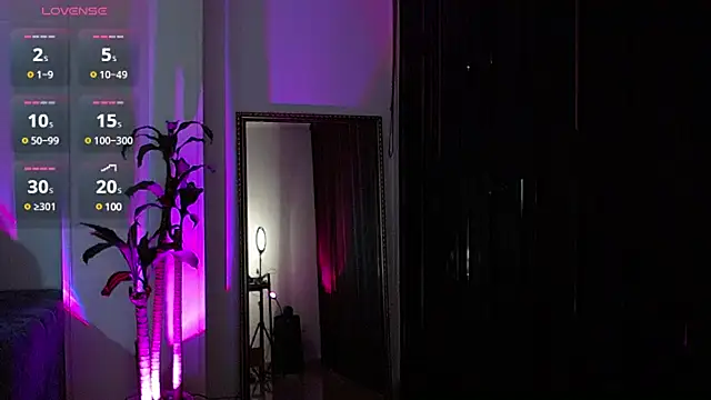 Charlee pink online show from 12-15-24, 01:35