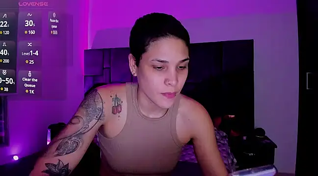 Charlee pink online show from 02-28-25, 11:23