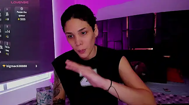 Snapshot of Charlee_pink chatting on 03-06-25, 09:42 Charlee pink online show from 03-06-25, 09:42