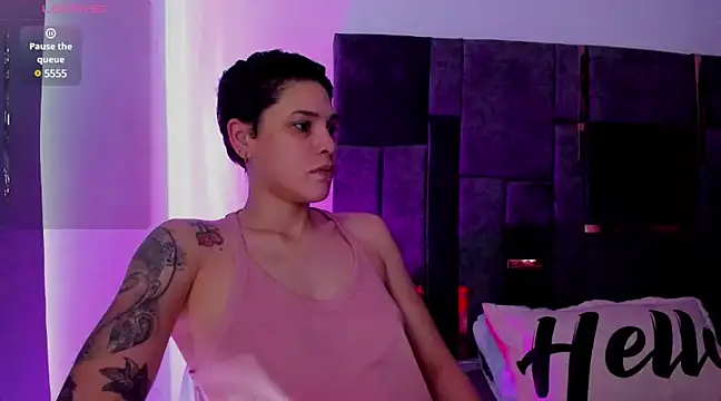 Charlee pink online show from 03-19-25, 08:22