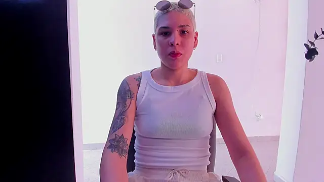 Charlee pink online show from 09-11-25, 05:57